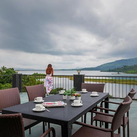 StayVista at Sunset Boulevard Karjat Eksteriør billede