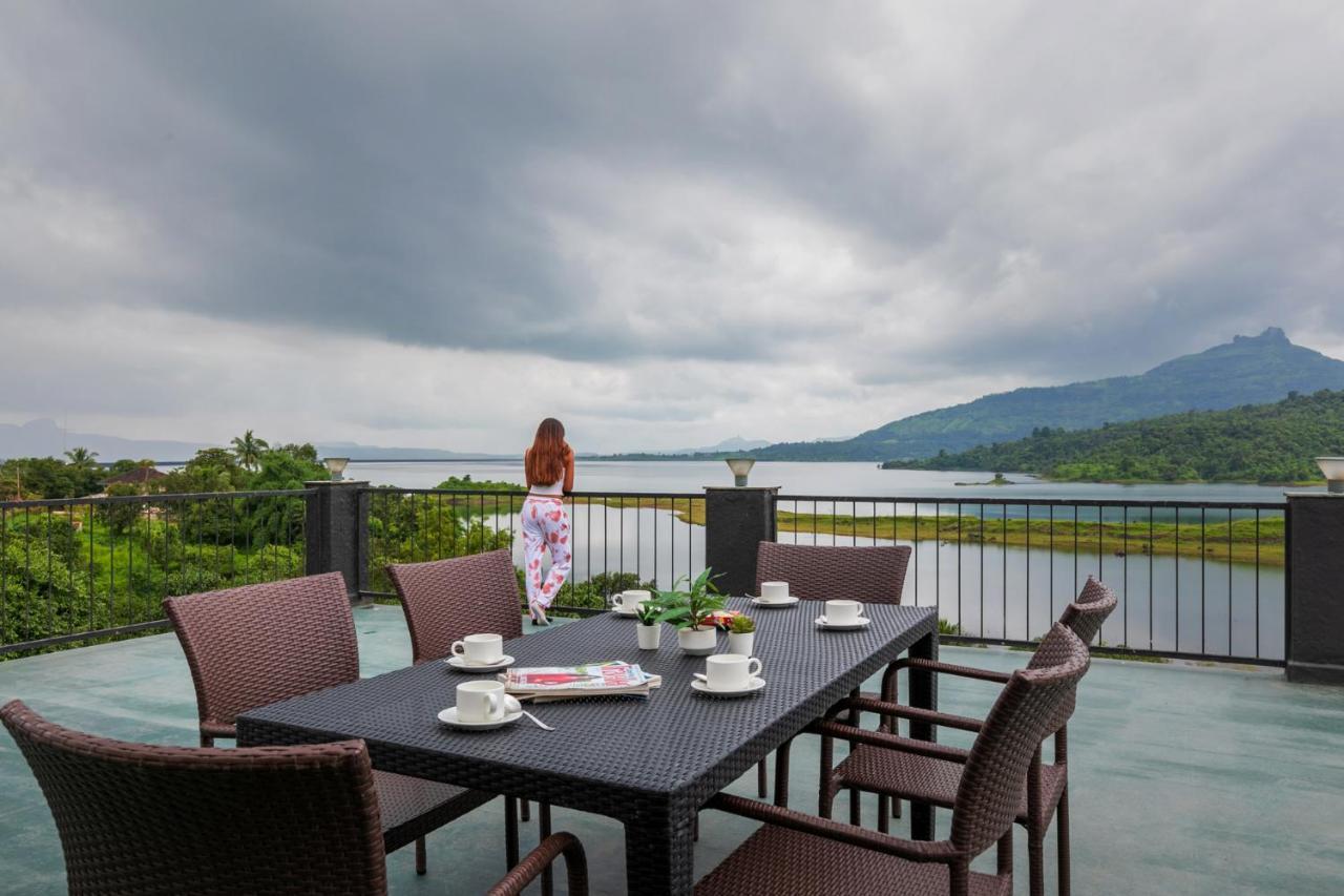 StayVista at Sunset Boulevard Karjat Eksteriør billede
